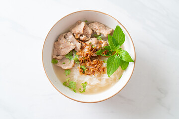 Pho Bo vietnamese soup with pork and rice noodles