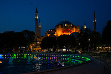 Fototapeta na wymiar ISTANBUL, TURKEY: Beautiful view of Hagia Sophia and fountain in the evening