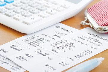 電卓とレシート