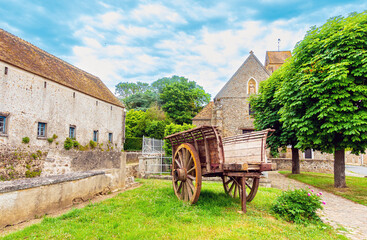 Obraz premium Janvry, FRANCE - May 22, 2022: Street view of Janvry in France