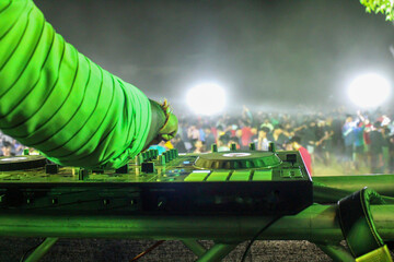 Dj control all over set on open ground