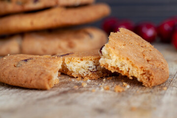round wheat flour cookies with dried cranberries