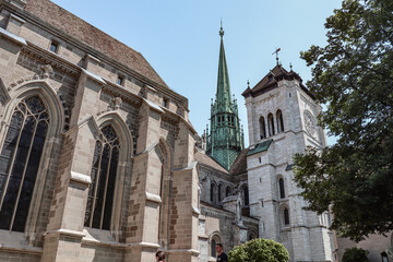 Fototapeta na wymiar St. Pierre Cathedral in the old town of Geneva.