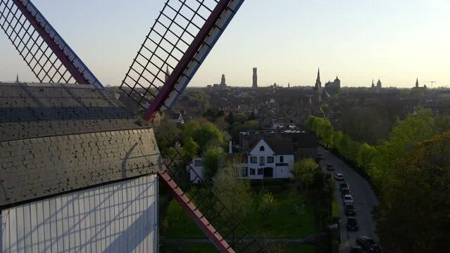 Windmills in Bruge, at the channel