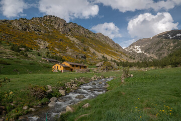 Landscape of the Vall de Incles in Andorra in spring 2022. - obrazy, fototapety, plakaty