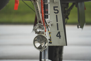 戦闘機のライト