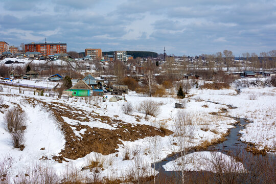 View of the Pocha River on the outskirts of the urban-type settlement of Yashkino