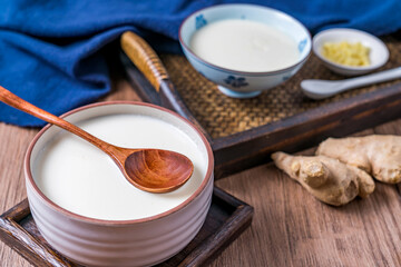 Traditional Cantonese Dessert with Ginger Milk