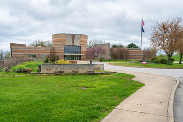 Falls of the Ohio State Park