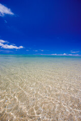 Fototapeta na wymiar 沖縄県石垣島の青い空と海