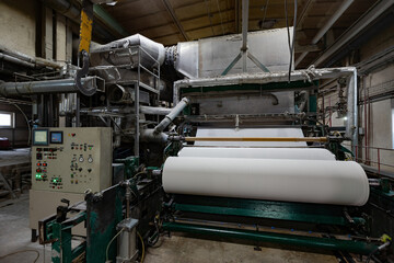 Waste paper recycling plant. Machine for production of paper rolls