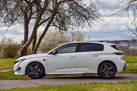 Peugeot 308 Hybrid 225. General side view. 04-07-2022, Prague, Czech Republic.