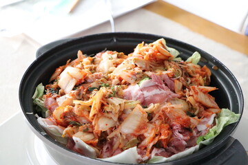 自宅で美味しそうなキムチ鍋