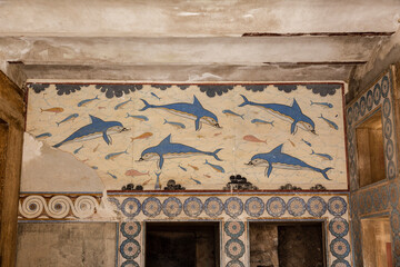 The Palace of Knossos, fresco depicting dolphins, unknown artist. about 1800-1400 BC. Heraklion, Crete, Greece