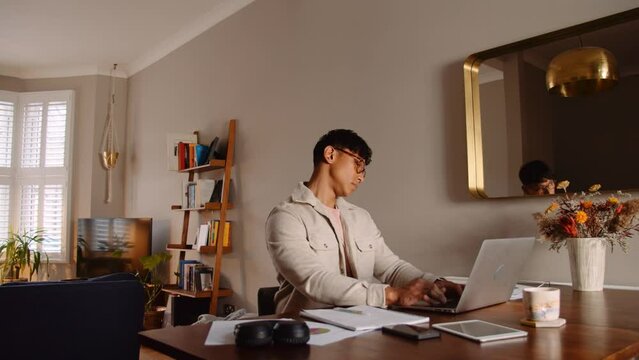 Asian male got stiff neck 