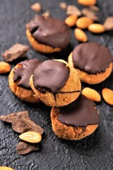 Chocolate keto cookies