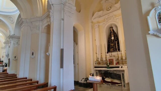 Lacco Ameno &ndash; Panoramica interna della Chiesa di Santa Maria delle Grazie
