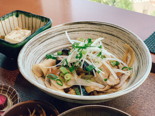 豚肉となすの炒め物　和食