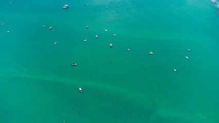 Ilha de Santo Aleixo em Pernambuco é um espetáculo de belezas naturais. Com origem vulcânica,...