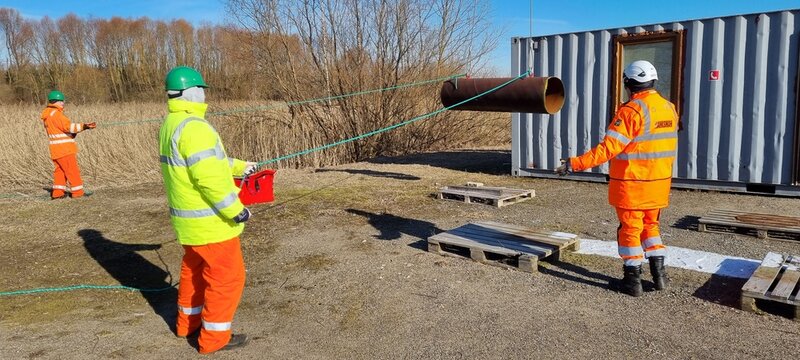 Banksman Slinger Signaller Rigger during Lifting operation