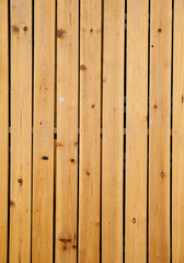 Detalle de tablas estrechas de madera de pino 2