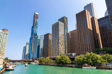 Fototapeta na wymiar Chicago river in Chicago