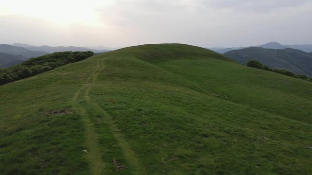 Navarrese Pyrenees. Girizu, Lindux, Adi