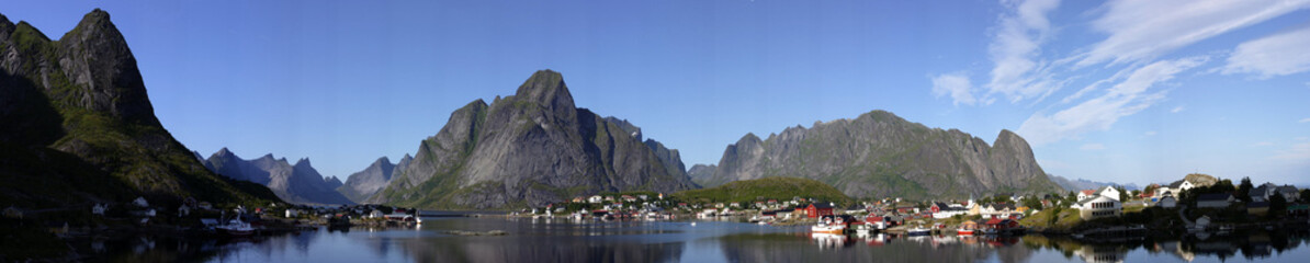 Fototapeta premium Panorama scene of Reine township in northern Norway