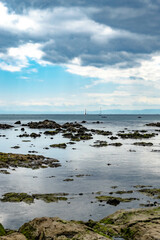 神奈川県葉山町 磯辺のある海岸

