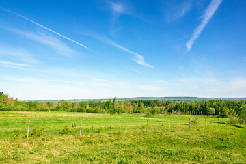 Fototapeta na wymiar Beautiful view of meadows against the horizon