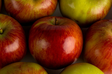 Fototapeta na wymiar Braeburn apples
