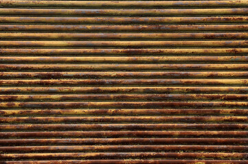 錆びたシャッター扉