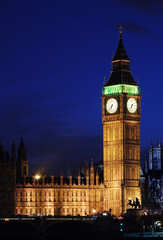 Fototapeta na wymiar The Parliament, the Big Ben by night