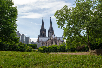 Fototapeta na wymiar The stunning cathedral Dom in Cologne Germany
