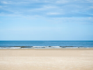 Fototapeta na wymiar Beautiful beach sea landscape,Blue sky and ocean