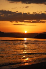 夕日と海の輝くヒカリ！SDGs地球の神秘と海とソラ！