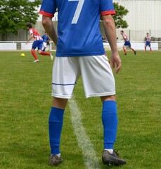Fototapeta premium début de match pour le joueur de football