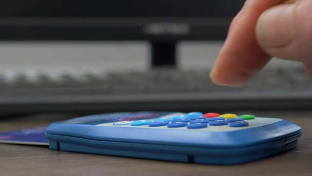 Security Card Reader Images – Browse 5,058 Stock Photos, Vectors, and ...