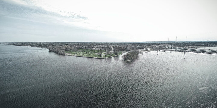 Graphite themed view over the Fox River in green bay