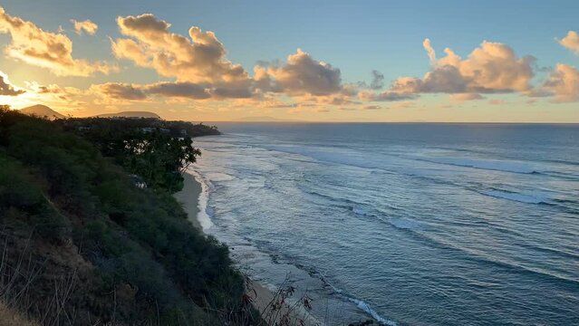 Time lapse sunrise at Diamond Head Beach lookout near Waikiki in Honolulu, Hawaii