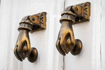 Typical architecture door door knockers © Mauro Rodrigues