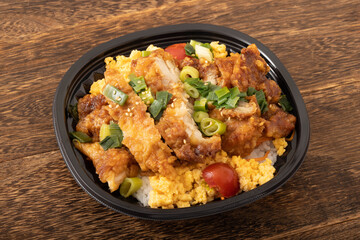 油淋鶏丼　　ユーリンチー丼