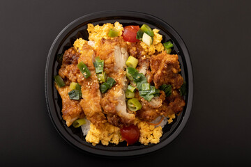 油淋鶏丼　　ユーリンチー丼