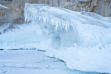 Obraz premium Lake Baikal in winter. Panorama of rocks near the island Olkhon from the ice