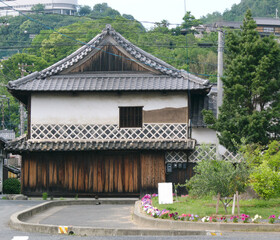 古民家。倉。
岡山県倉敷市下津井港。
2022年5月。