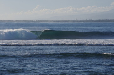 Fototapeta na wymiar Indonesian surf near Krui
