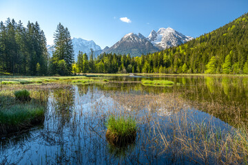 Fototapeta premium Idyllic view of the Taubensee in Ramsau, Berchtesgaden, Bavaria, Germany