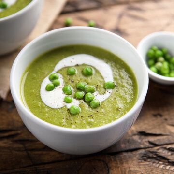 Homemade Green Pea Soup With Cream