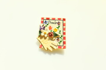 Vintage figural artistic brooch pin costume jewelry fashion accessory design idea gift unisex