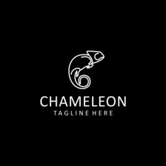 Chameleon logo icon design vector  © SuryoMono